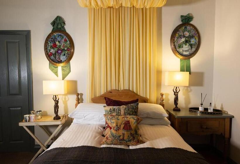 标准间, Britannia House