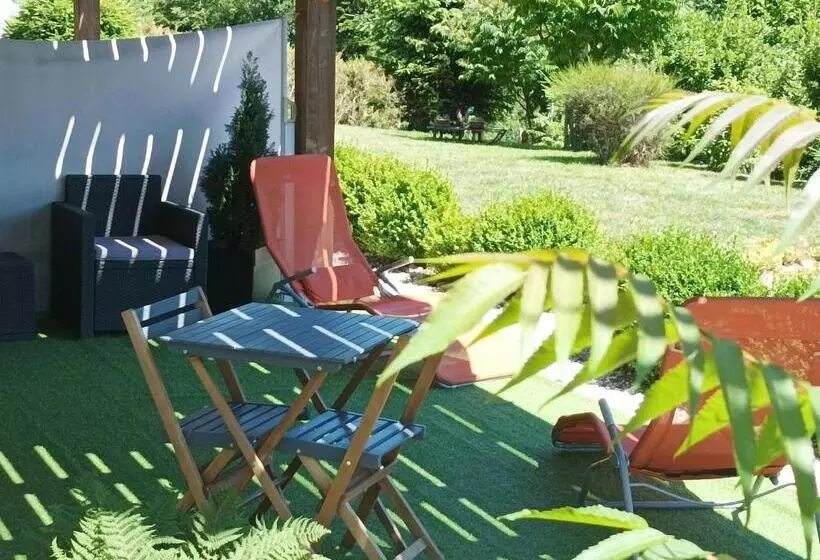 اتاق استاندارد با تراس, L'eden De Floridylle