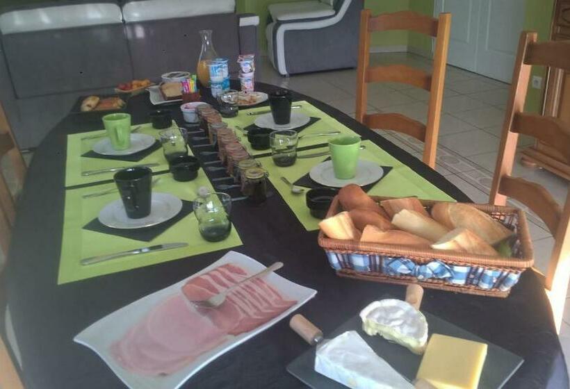 Номер Стандарт, L'escapade