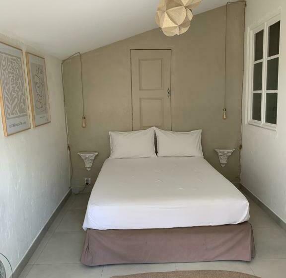 اتاق استاندارد با چشم‌انداز باغ, Mas Saint Antoine   Chambres D Hôtes