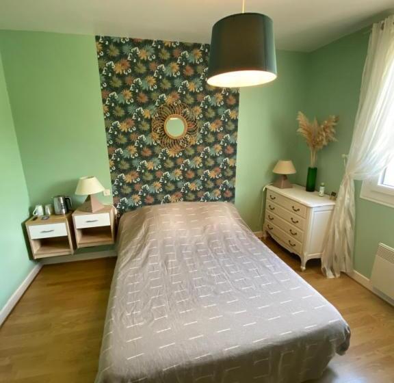 Номер Стандарт, Moulin De Latouille