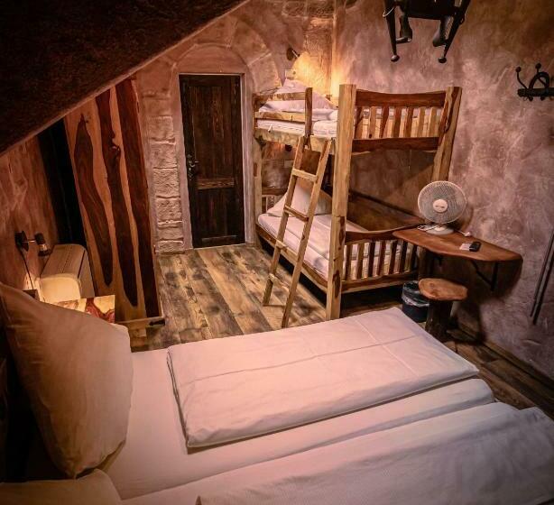 Familjerum, Vaya Casa