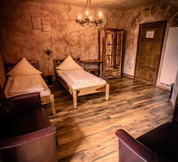 Familjerum, Vaya Casa