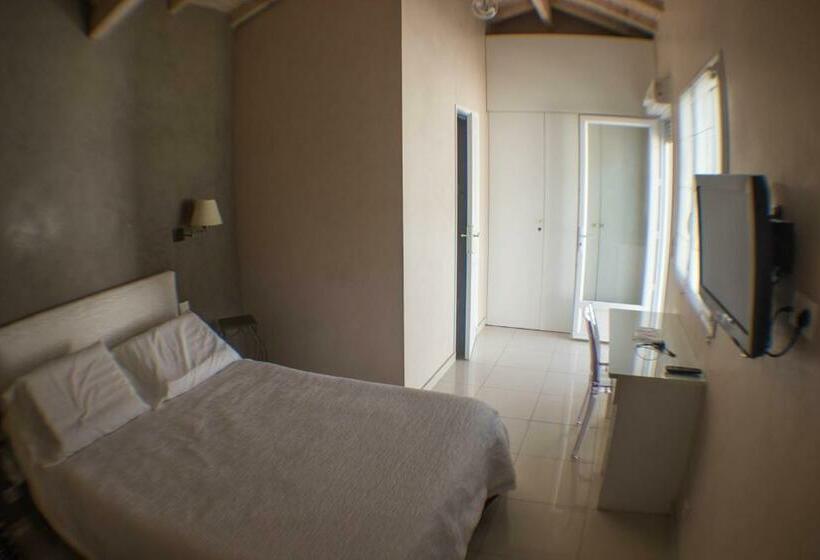 Студио Стандарт Вид на Сад, Villa Yoda