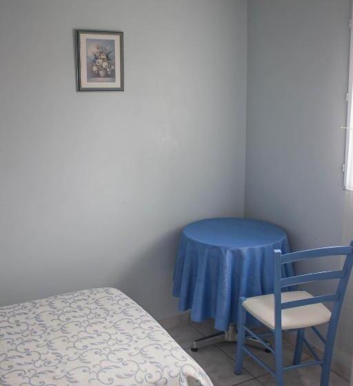 Номер Стандарт Трехместный, Villa Yoda