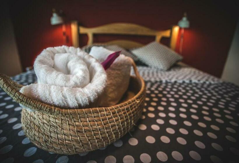 غرفة ديلوكس مزودة بشرفة, Finca Hostal Bolivar   Casa Maracuya
