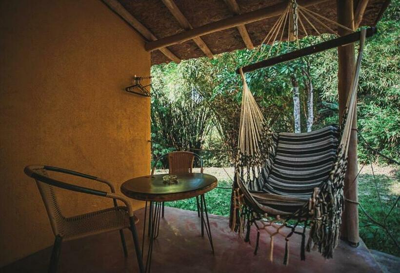 Номер Deluxe с Балконом, Finca Hostal Bolivar   Casa Maracuya