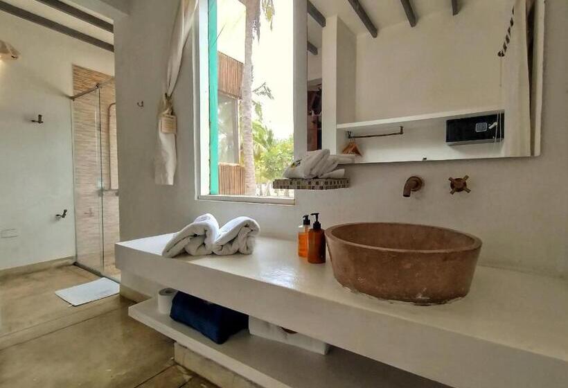 بانگلوی سوپریور, Aite Eco Resort