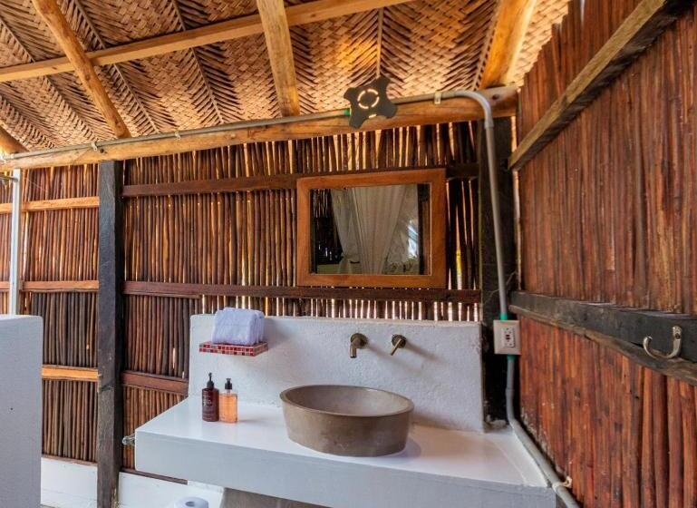 بانگلوی استاندارد, Aite Eco Resort