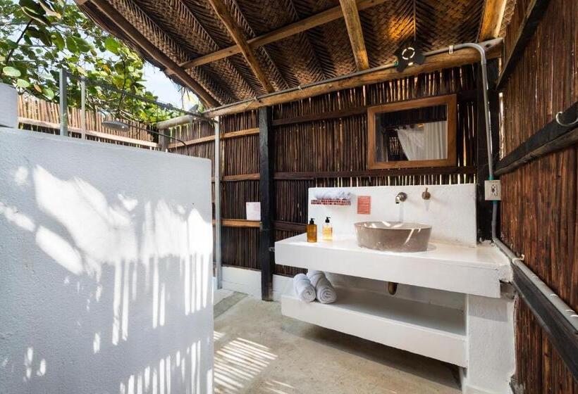 بانگلوی استاندارد, Aite Eco Resort