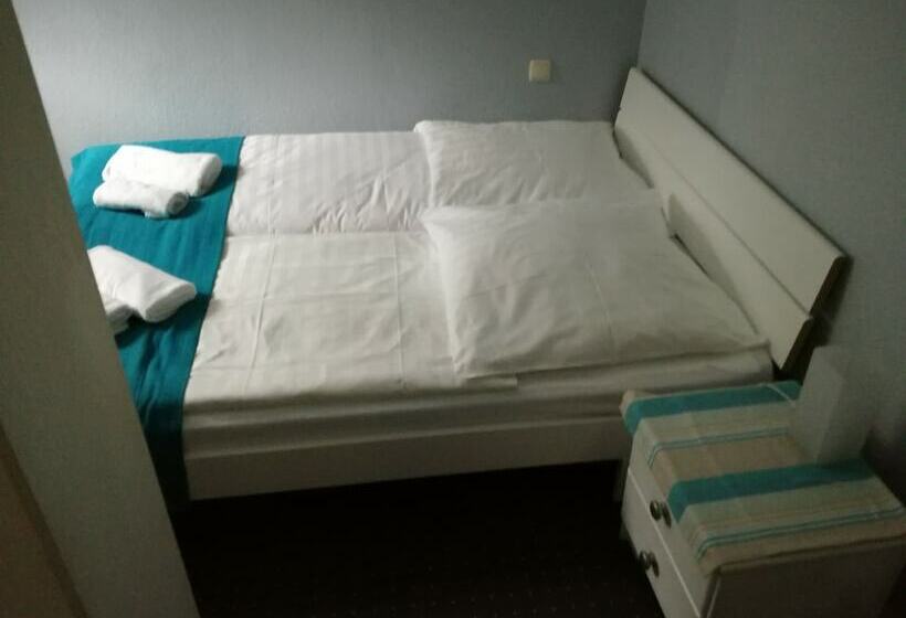 스탠다드 룸, Basalt Hotel Restaurant Lounge