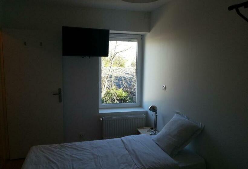 חדר סטנדרט, Bull It