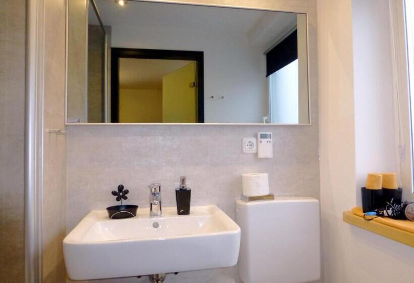 اتاق کلاسیک, Engel