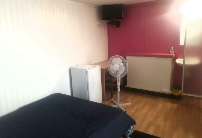 标准单人间, Le Tram