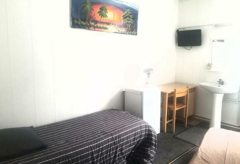 标准单人间, Le Tram