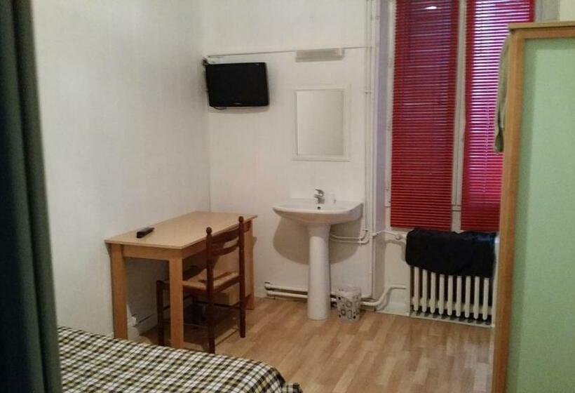 标准单人间, Le Tram