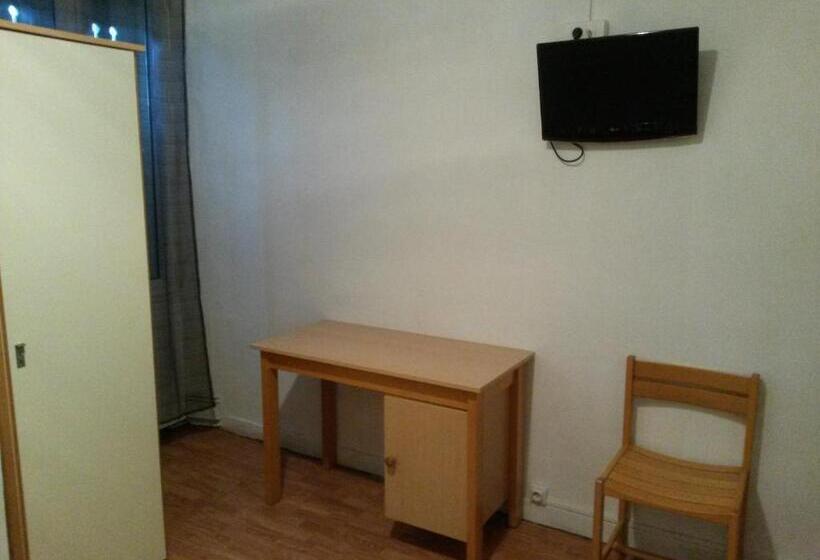 标准单人间, Le Tram