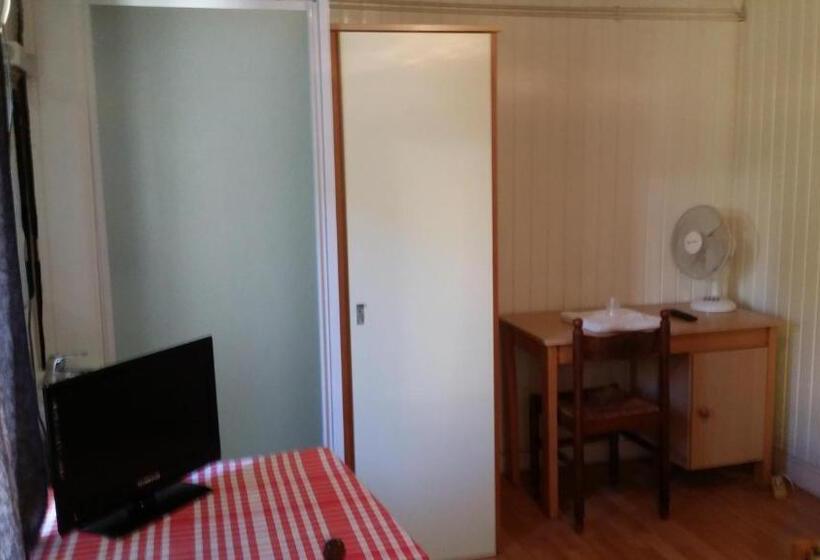 标准单人间, Le Tram