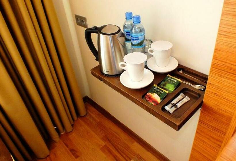 اتاق سوپریور, Leon Boutique