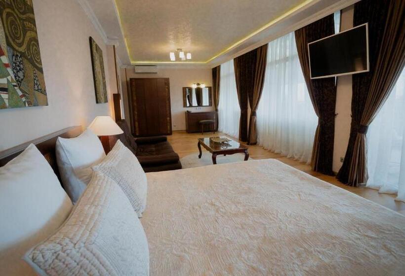 آپارتمان 1 خوابه با چشمانداز دریا, Leon Boutique