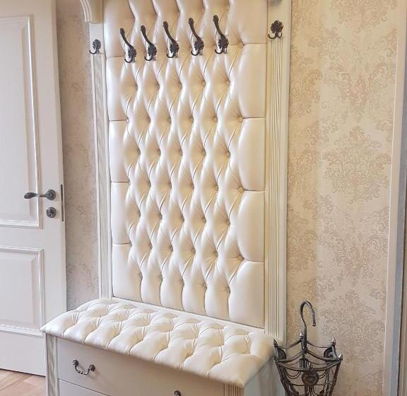 سوییت, Leon Boutique