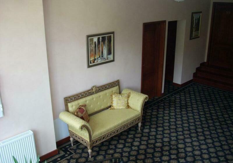 标准间带阳台, Royal