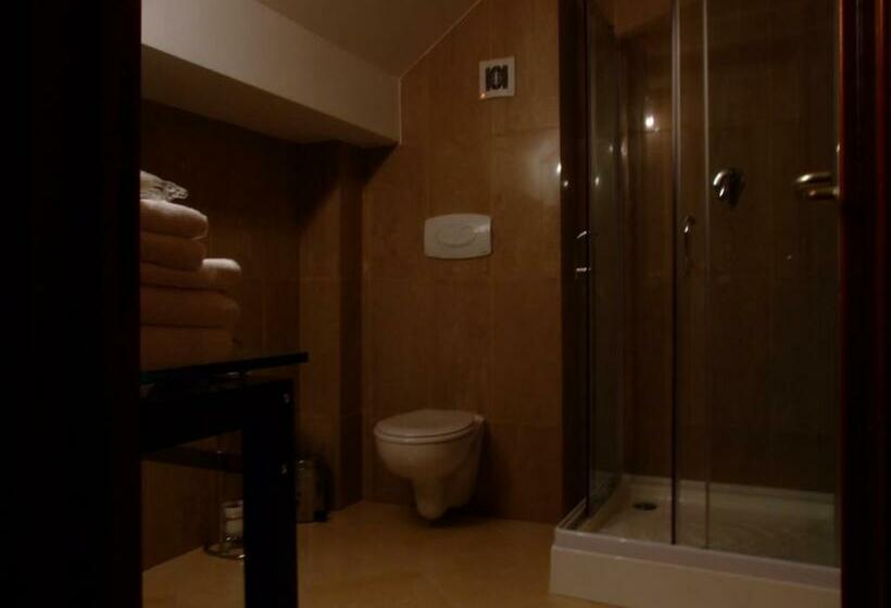 标准间带阳台, Royal