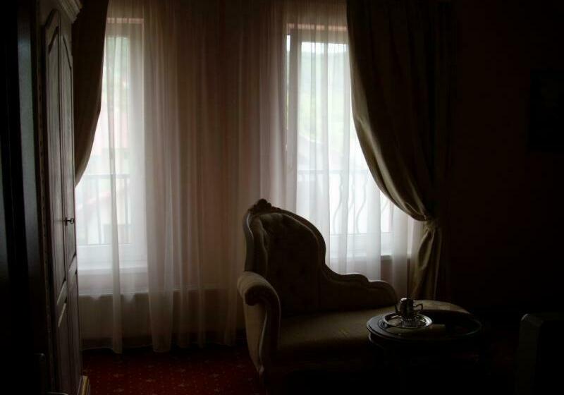 标准间带阳台, Royal