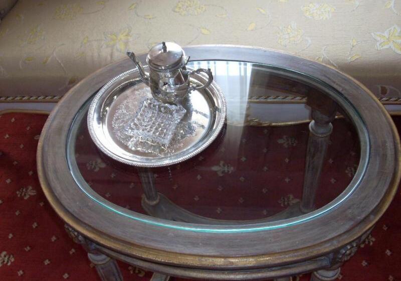 标准间带阳台, Royal