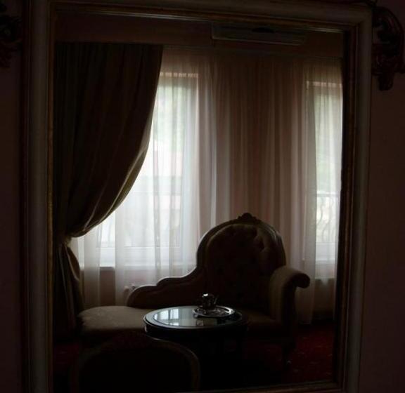 标准间带阳台, Royal