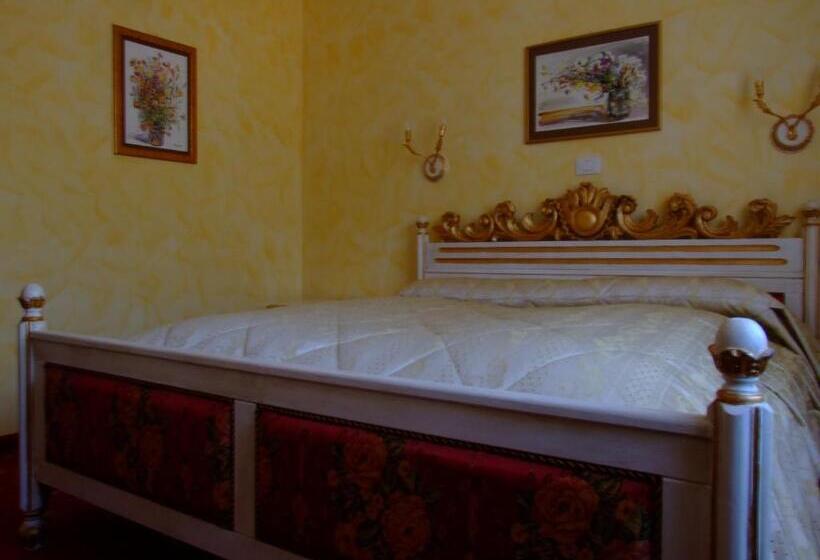 标准间带阳台, Royal