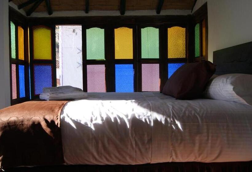 スイート, Boutique Samay