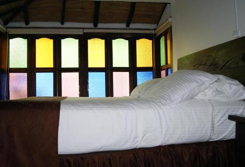 スイート, Boutique Samay