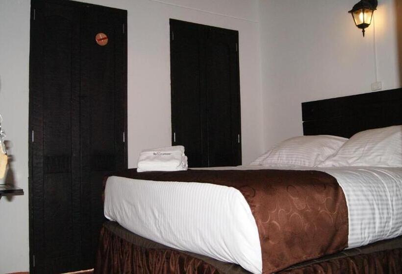 デラックススイート, Boutique Samay