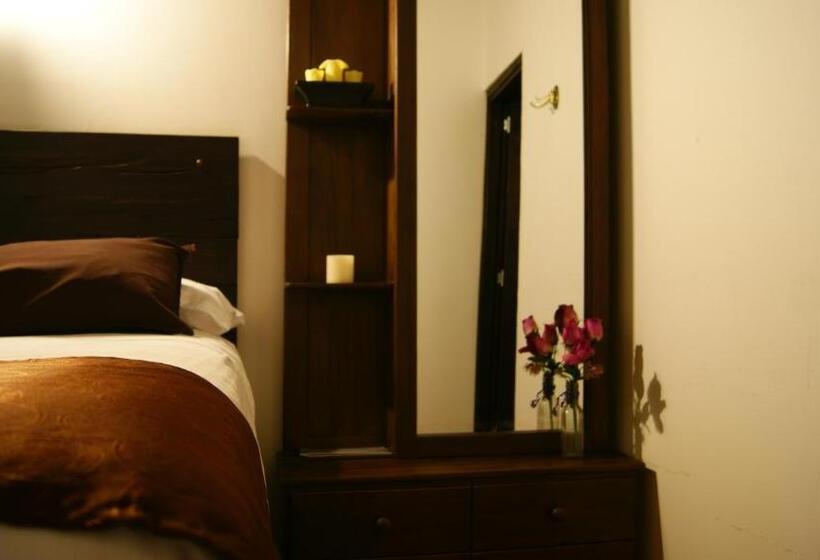 デラックススイート, Boutique Samay