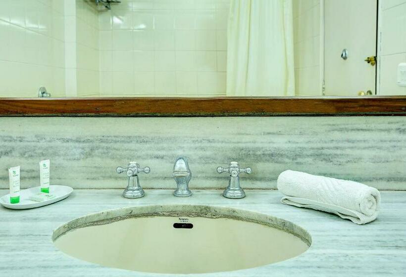 Номер Deluxe, Ajanta Continental