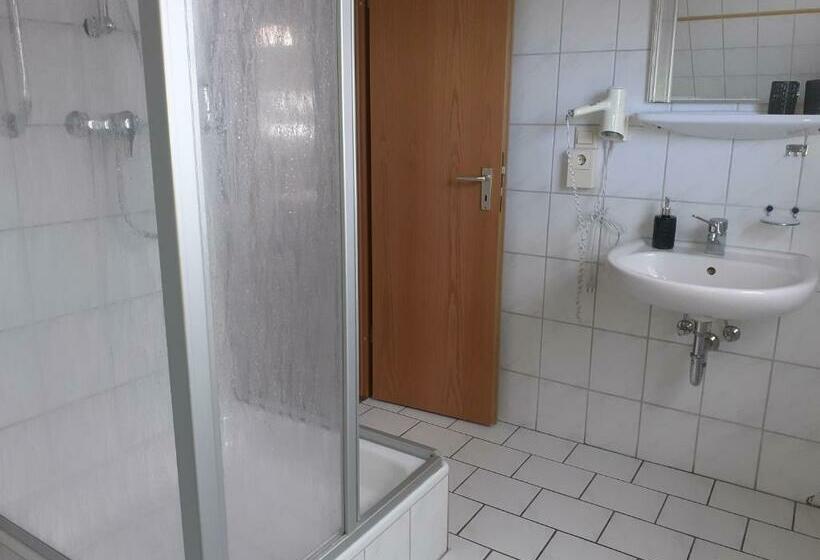 غرفة قياسية, Weinhaus