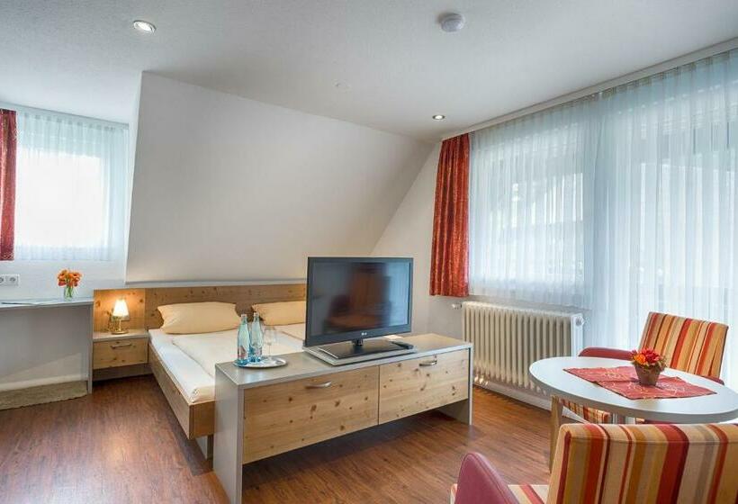 Quarto standart com varanda, Zum Löwen   Unteres Wirtshaus