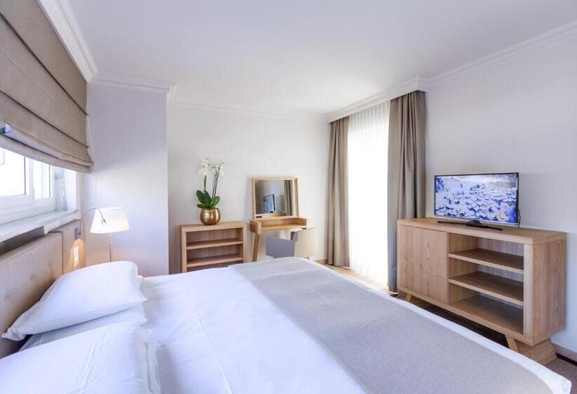 اتاق لوکس, Villa Favorita   Parkhotel Delta