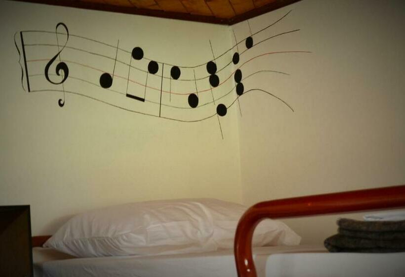 共用房间的床, Casa Kayam Hostal Y Residencia Artística