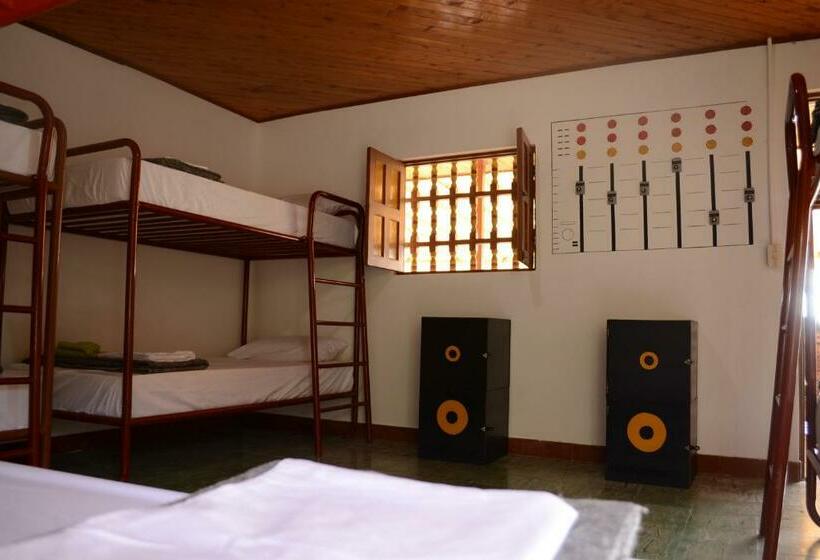 共用房间的床, Casa Kayam Hostal Y Residencia Artística