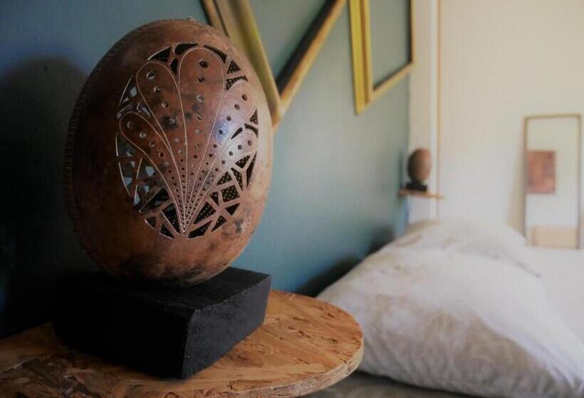 标准间带阳台, Casa Kayam Hostal Y Residencia Artística