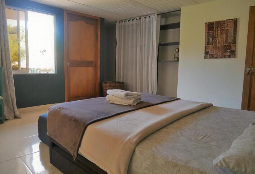 标准间带阳台, Casa Kayam Hostal Y Residencia Artística