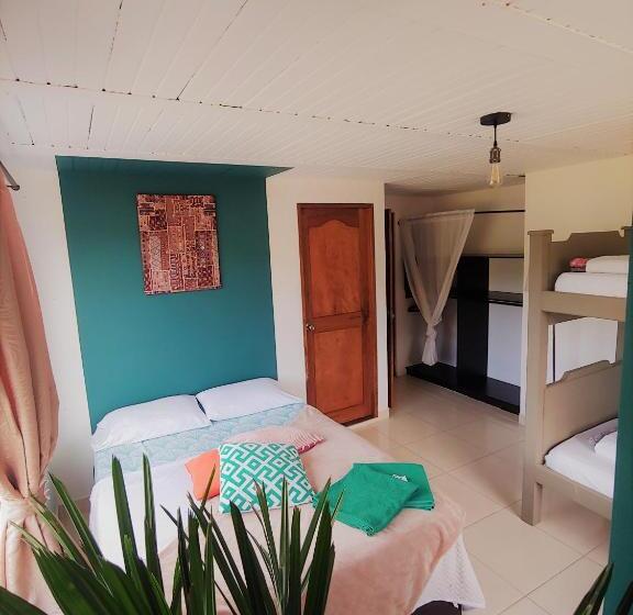 4인용 스탠다드 룸, Casa Kayam Hostal Y Residencia Artística