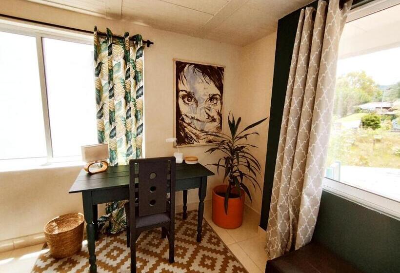 标准间带阳台, Casa Kayam Hostal Y Residencia Artística