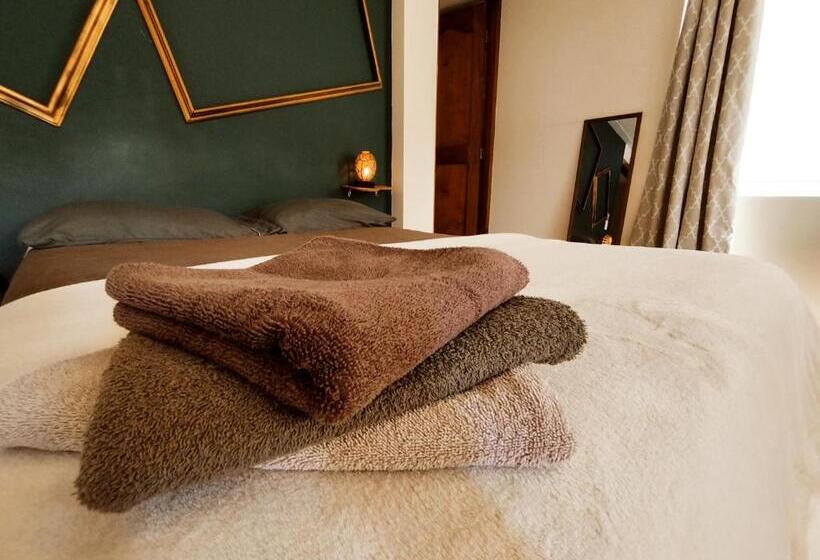 标准间带阳台, Casa Kayam Hostal Y Residencia Artística