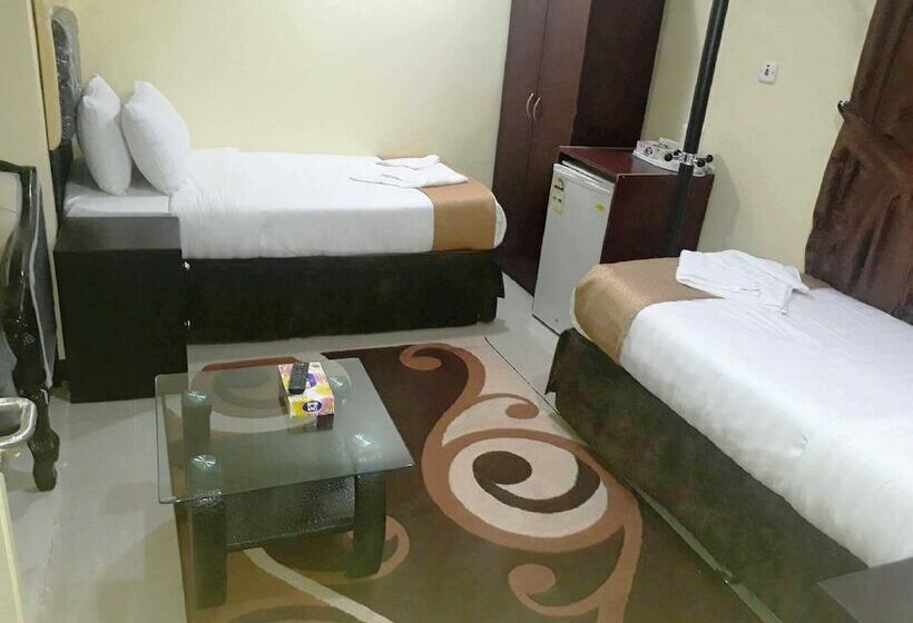 スタンダード4人部屋, Al Tawfik Plaza