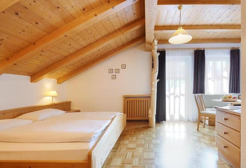 חדר קומפורט, Alpin Stile