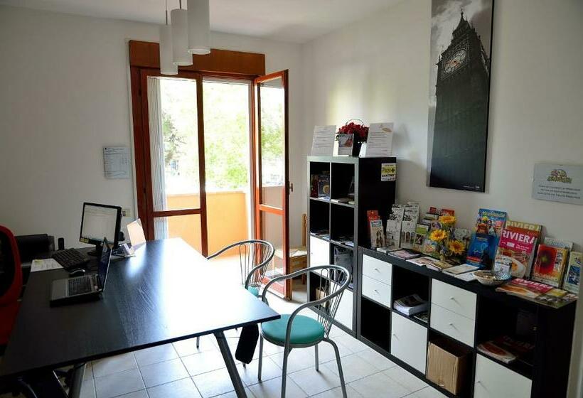 آپارتمان 2 خوابه با چشمانداز دریا, Aurora Residence