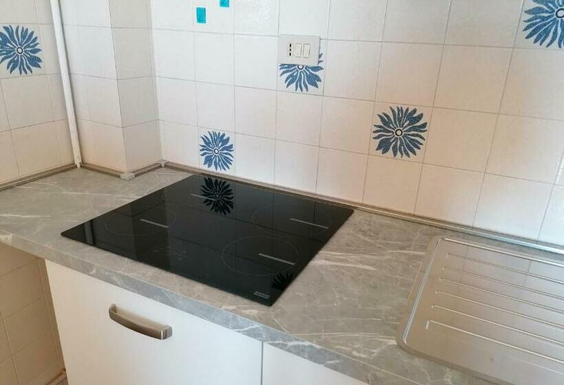 آپارتمان 2 خوابه با چشم‌انداز دریا, Aurora Residence